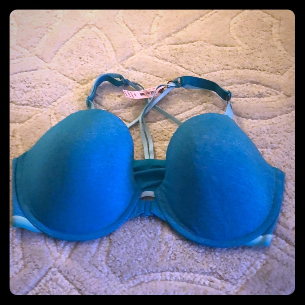 36DD Victoria secret bra